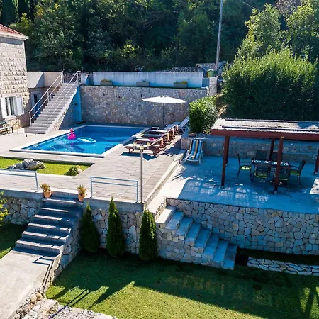 Oasis Cypress - Three Bedroom With Terrace And Swimming Pool Villa Čilipi