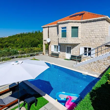 Oasis Cypress - Three Bedroom With Terrace And Swimming Pool * Čilipi
