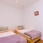 Βίλα Oasis Cypress - Three Bedroom With Terrace And Swimming Pool