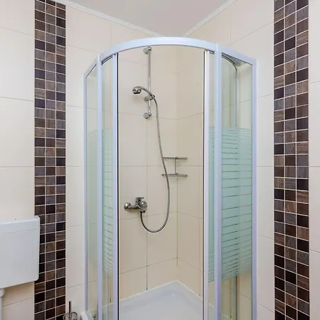 Oasis Cypress - Three Bedroom With Terrace And Swimming Pool