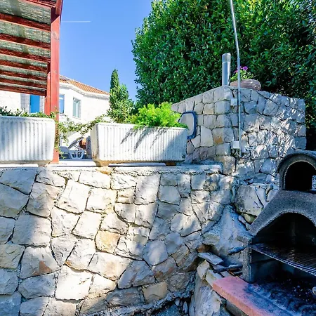 Oasis Cypress - Three Bedroom With Terrace And Swimming Pool