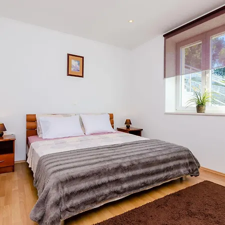 Oasis Cypress - Three Bedroom With Terrace And Swimming Pool * Čilipi