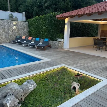 Oasis Cypress - Three Bedroom With Terrace And Swimming Pool Villa Čilipi
